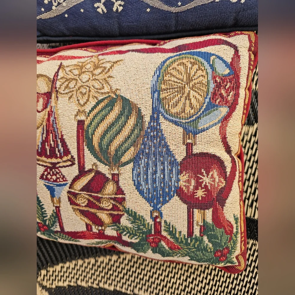 Vtg Christmas Tapestry Throw Pillows SnowGlobe‎ Old World Ornament Designs Lot